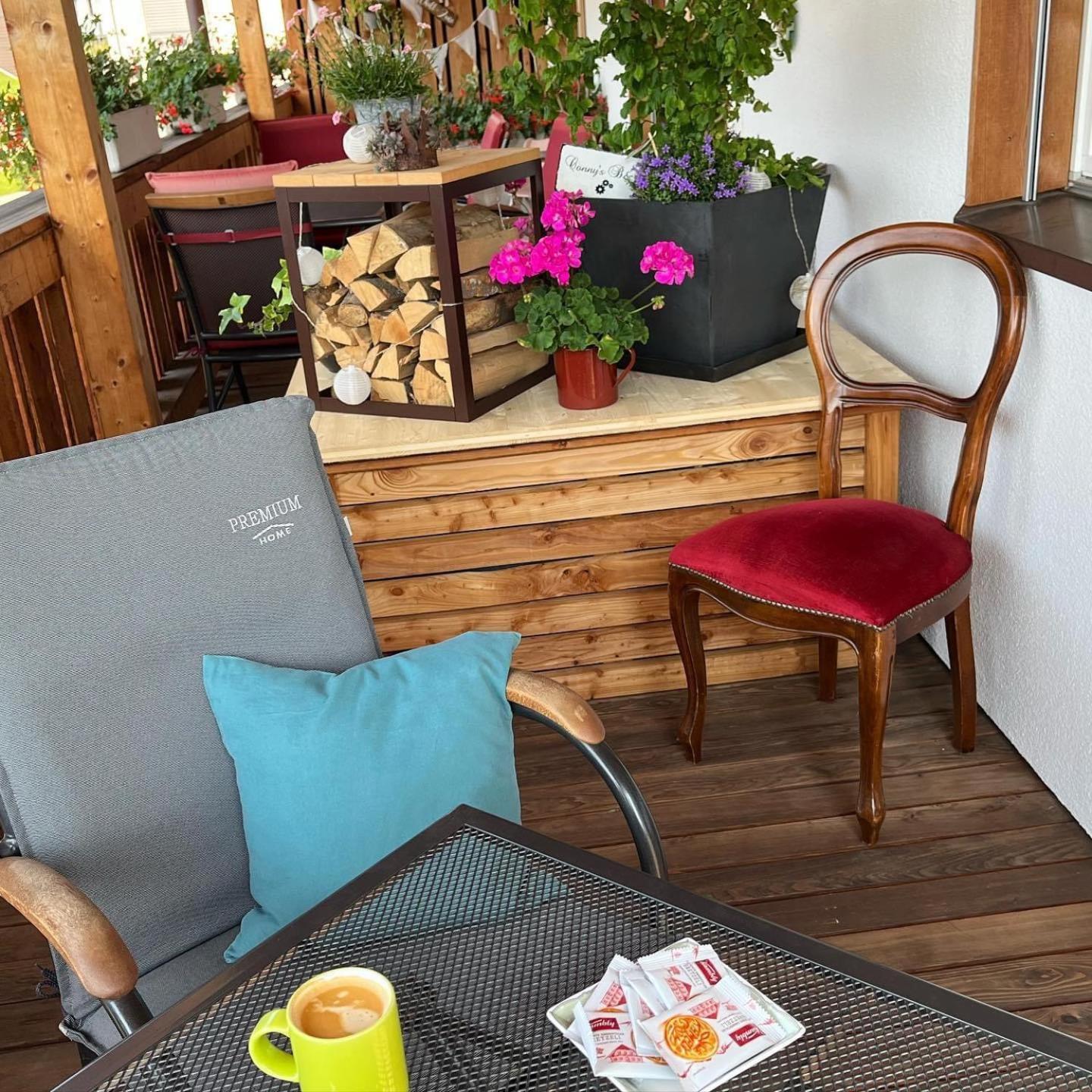 Conny'S B&B Niederweningen Екстериор снимка