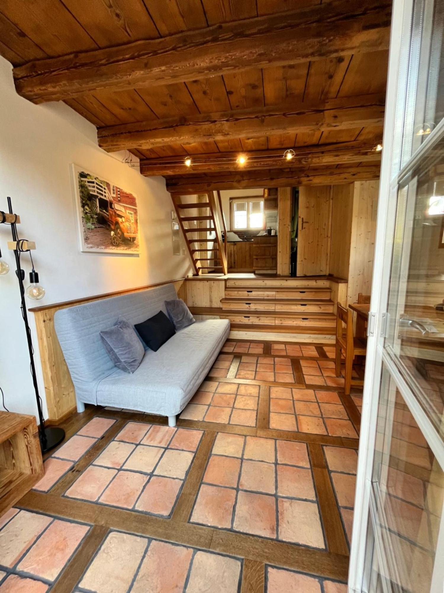 Conny'S B&B Niederweningen Екстериор снимка