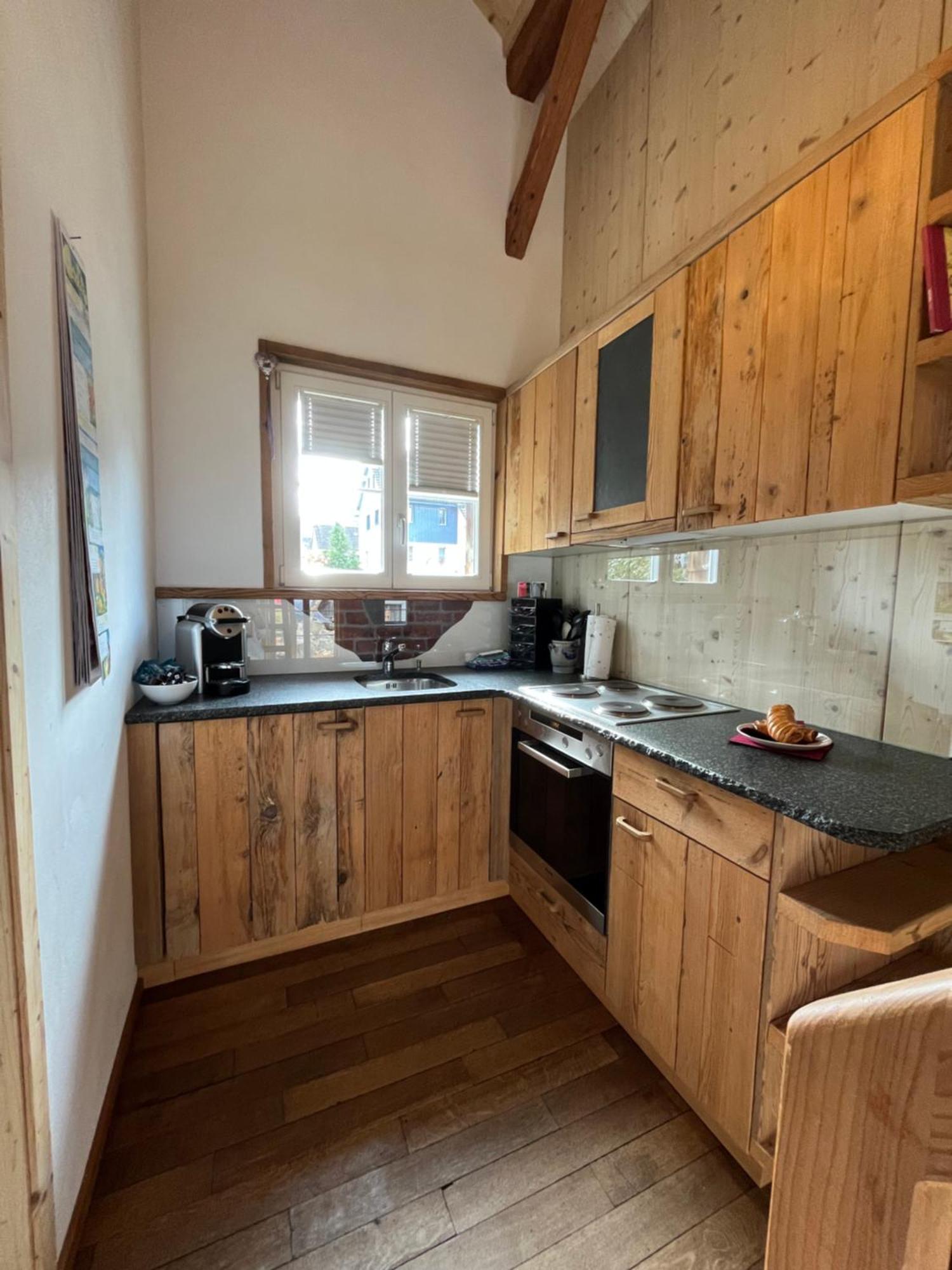 Conny'S B&B Niederweningen Екстериор снимка