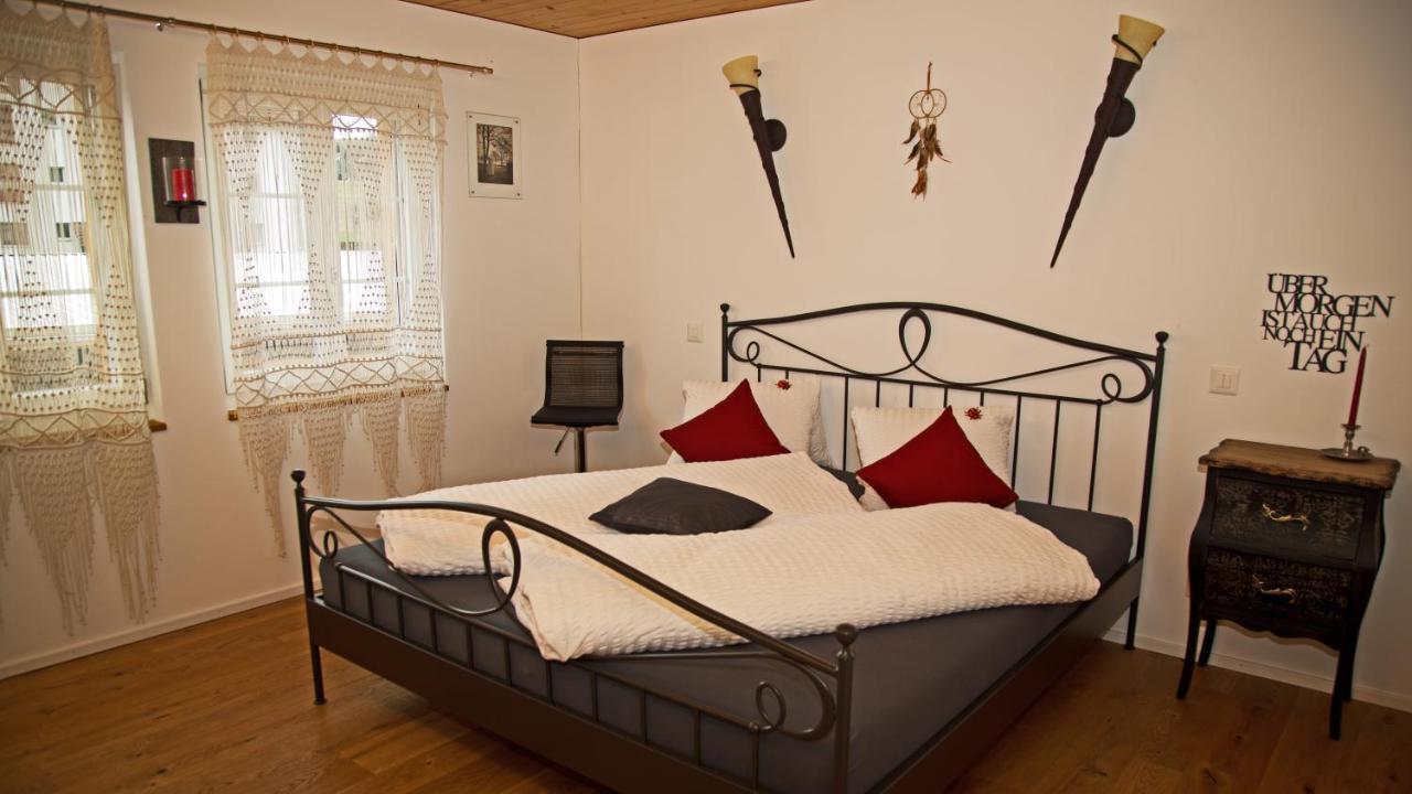 Conny'S B&B Niederweningen Екстериор снимка